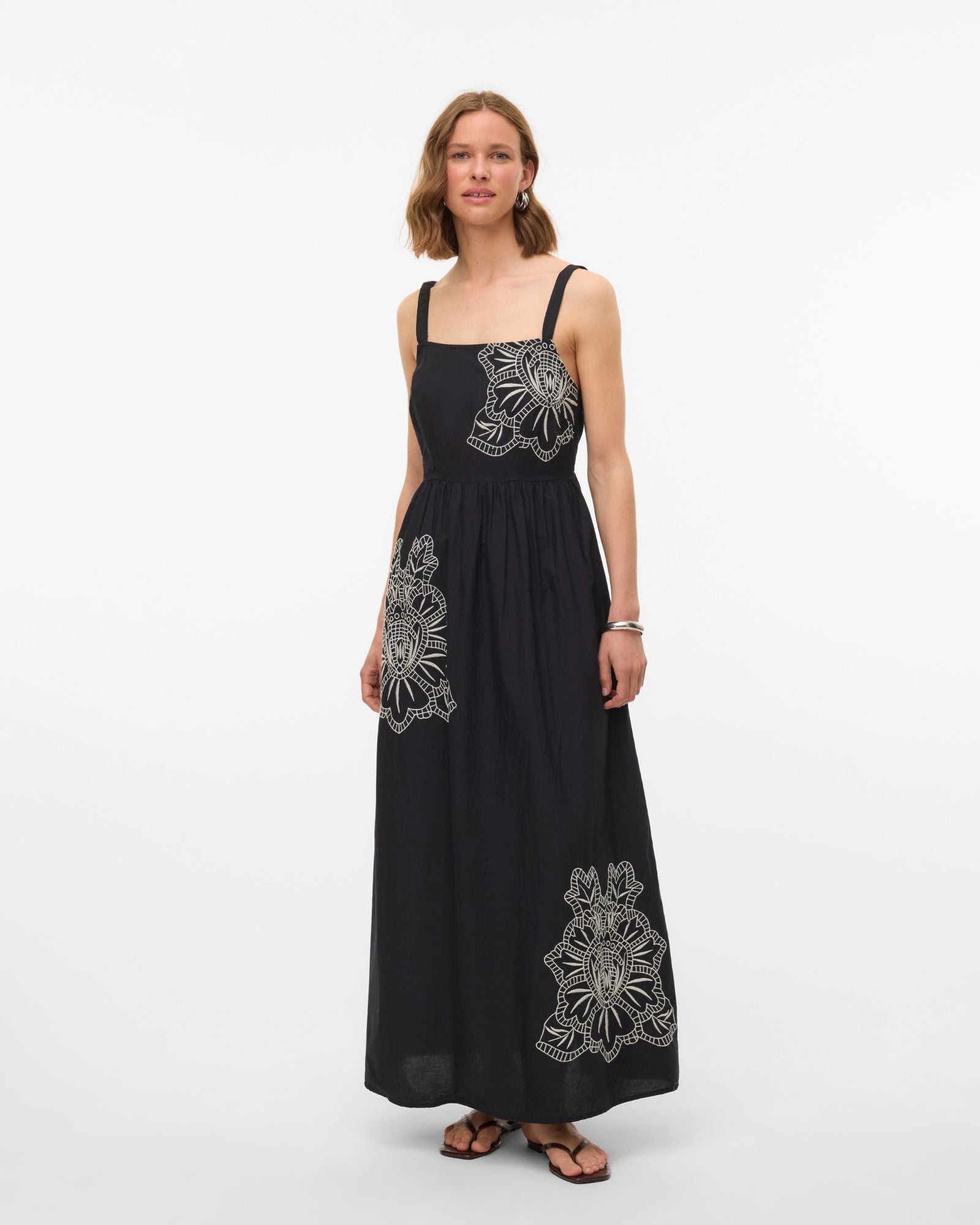 VMCINDY EMBROIDERED MAXI DRESS